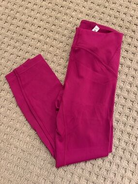 NEW lululemon athletica Magenta/Pink Leggings (align?)